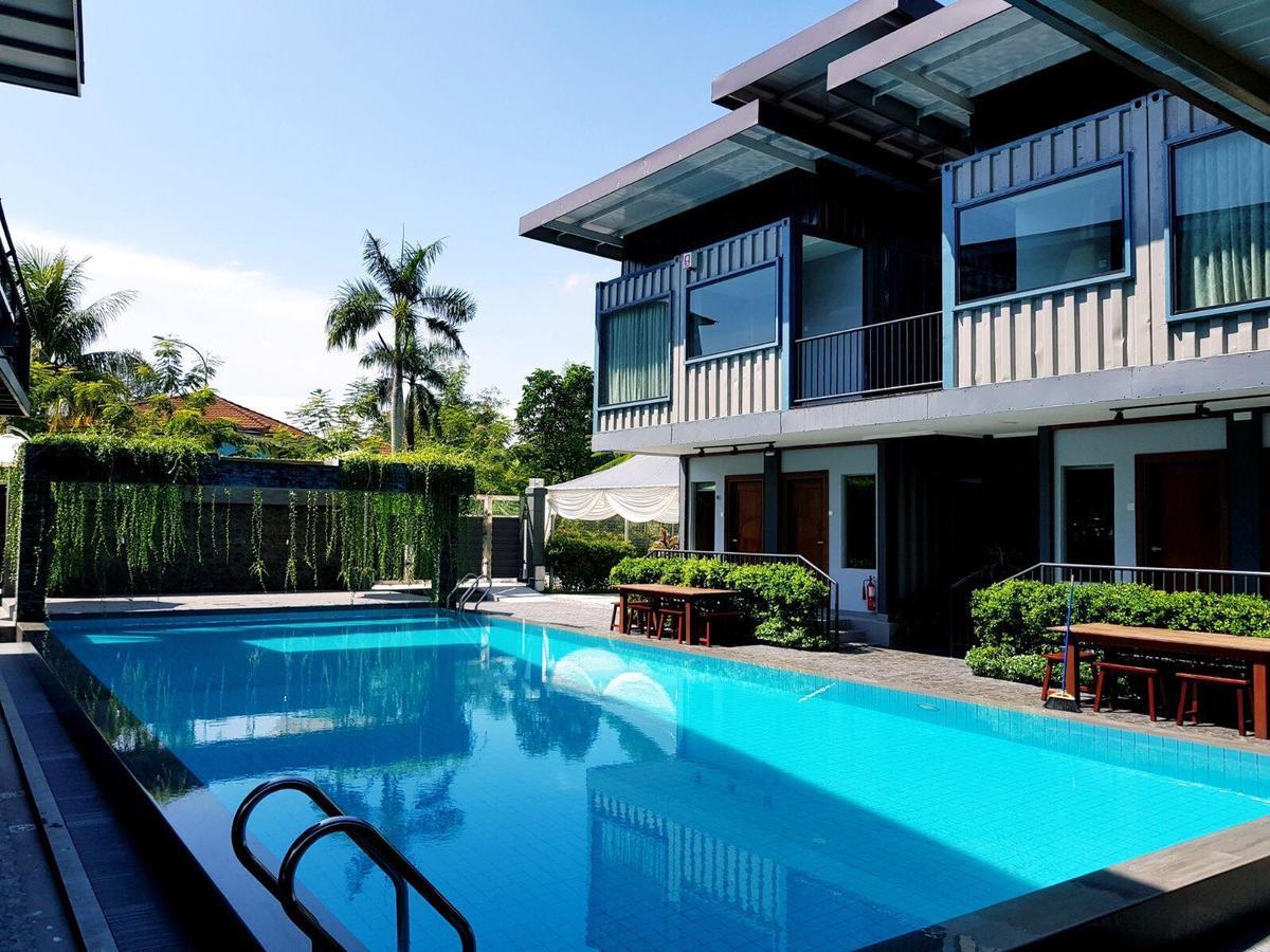กลวง คอนเทนเนอร์ โฮเต็ล Hotel เกอลวง ภายนอก รูปภาพ