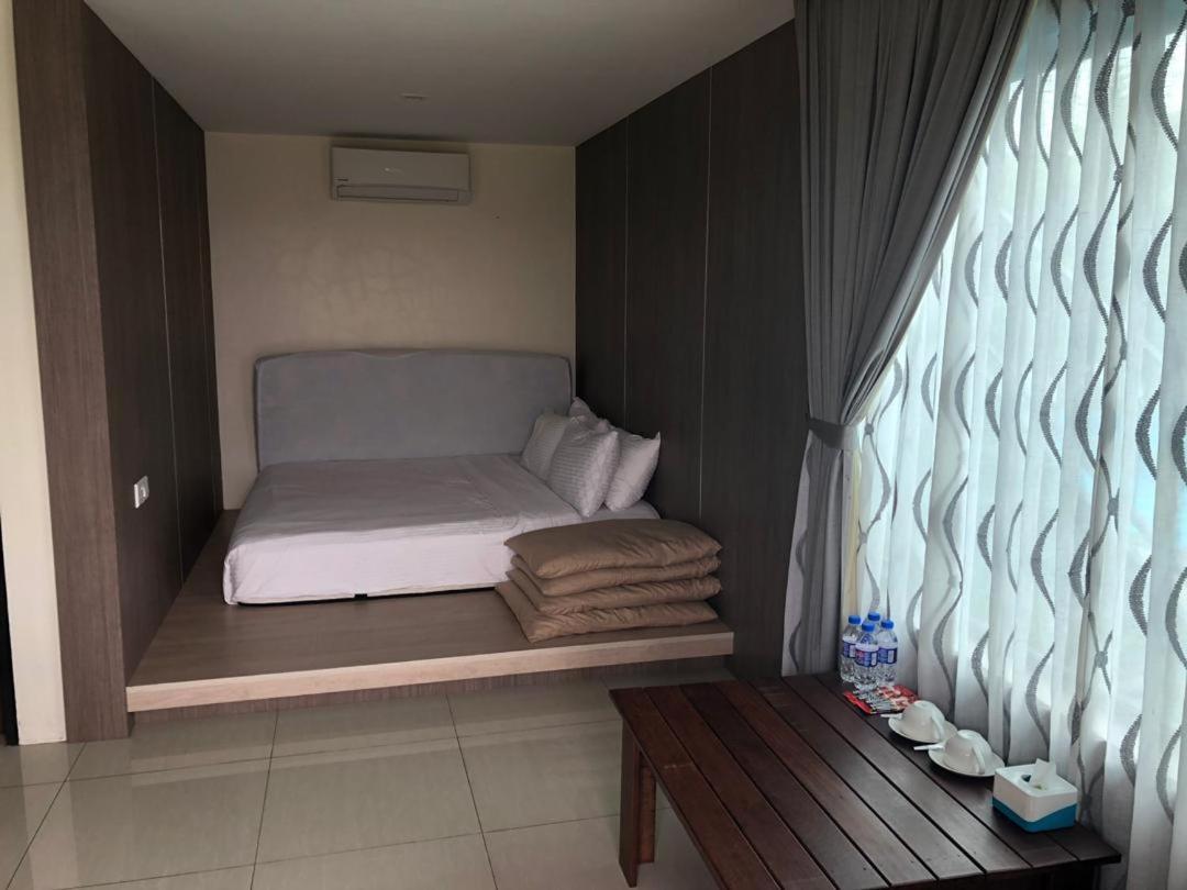 กลวง คอนเทนเนอร์ โฮเต็ล Hotel เกอลวง ภายนอก รูปภาพ
