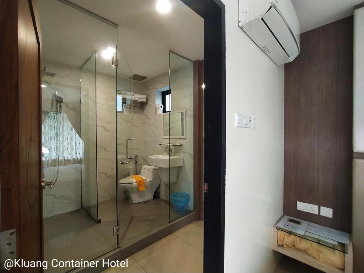 กลวง คอนเทนเนอร์ โฮเต็ล Hotel เกอลวง ภายนอก รูปภาพ