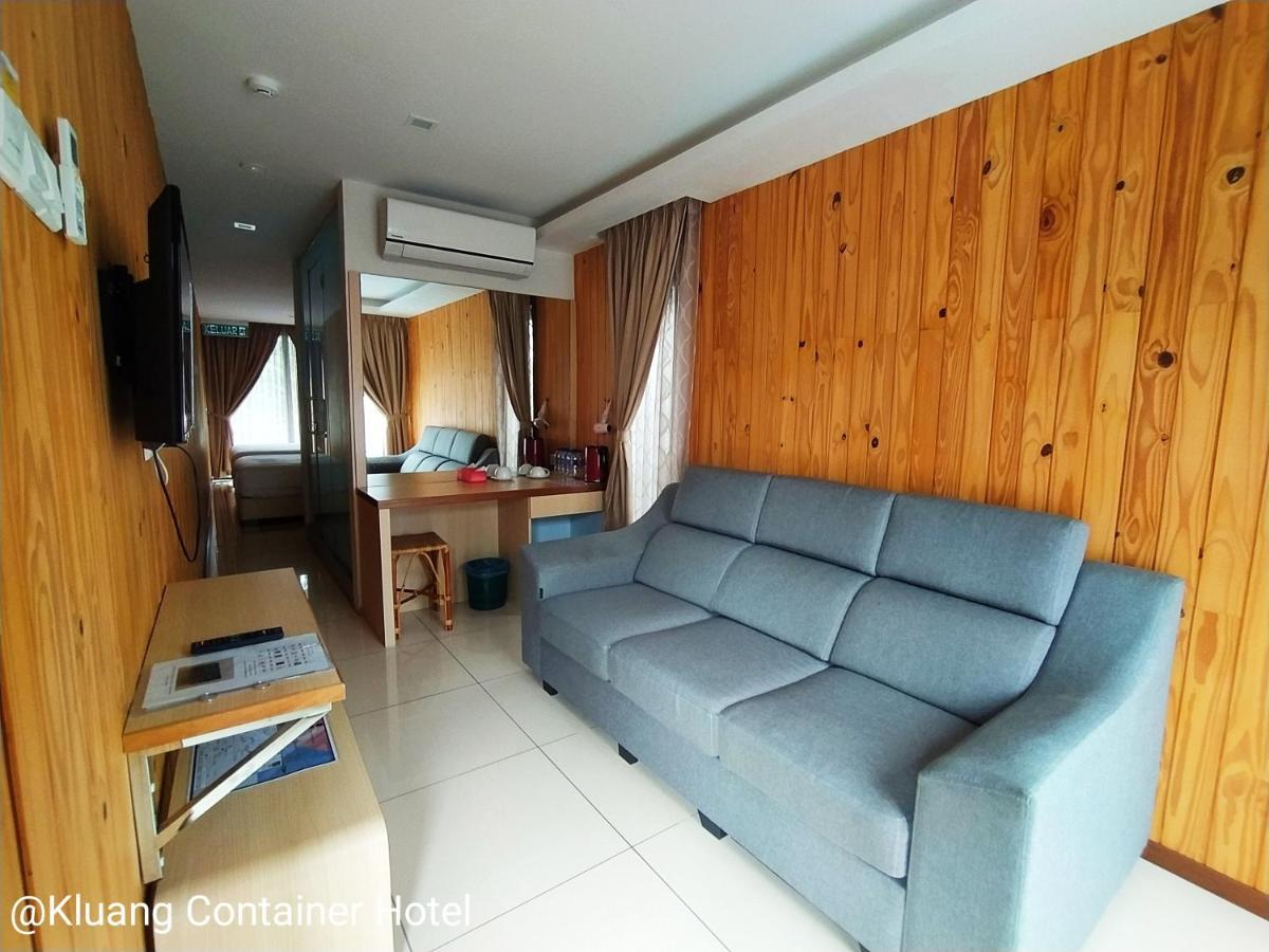 กลวง คอนเทนเนอร์ โฮเต็ล Hotel เกอลวง ภายนอก รูปภาพ