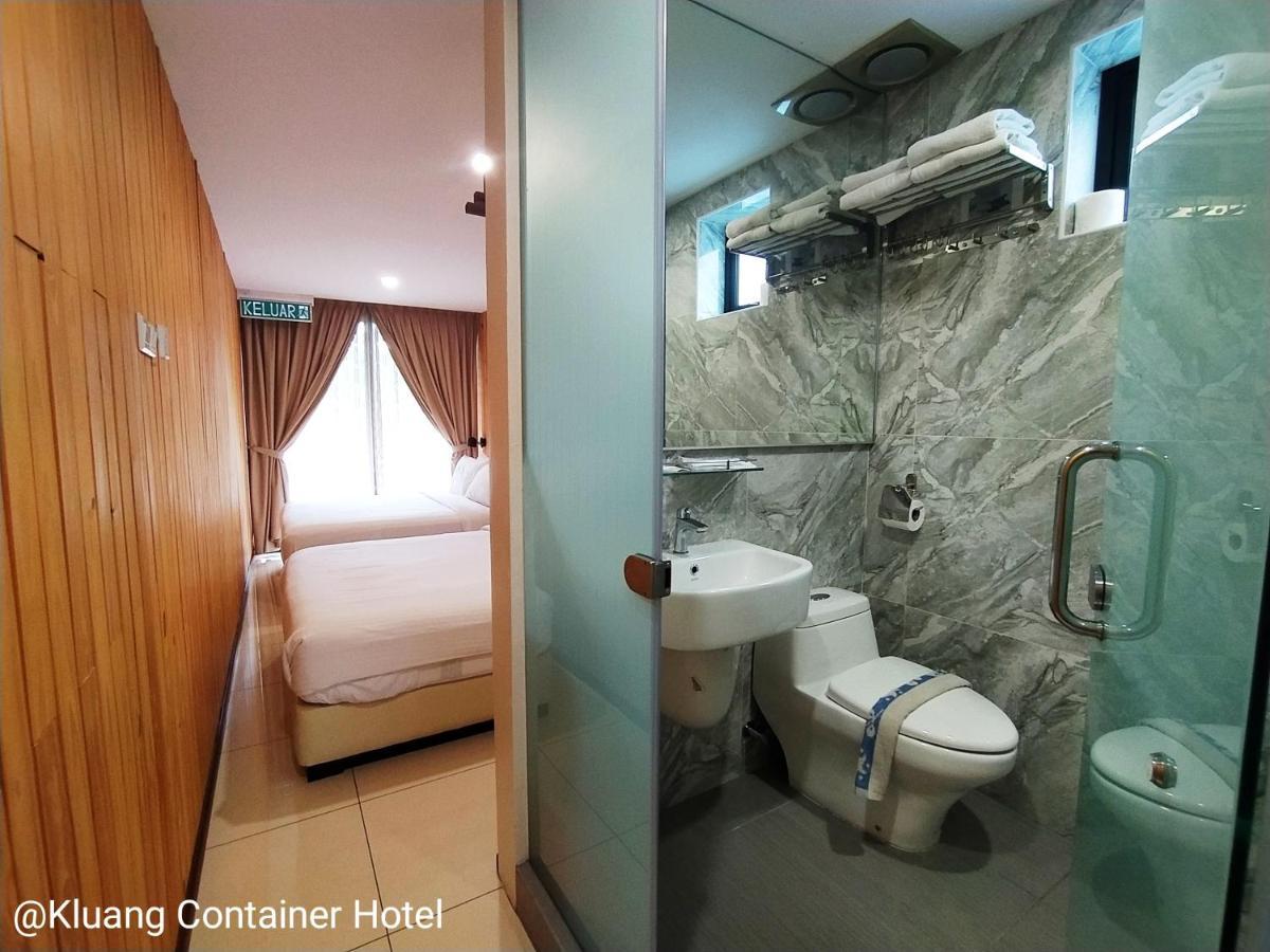 กลวง คอนเทนเนอร์ โฮเต็ล Hotel เกอลวง ภายนอก รูปภาพ